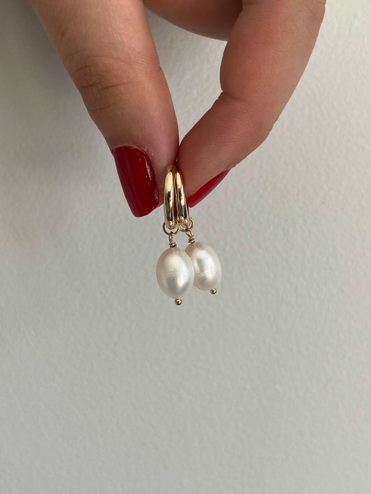 Eeva - Boucles d'oreilles en Plaqué Or et Perle de Culture - Yasmeen Jewelry