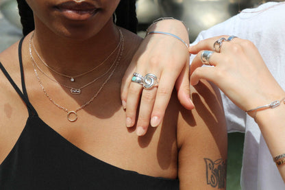 Line - Bague entrelacée en Argent - Yasmeen Jewelry